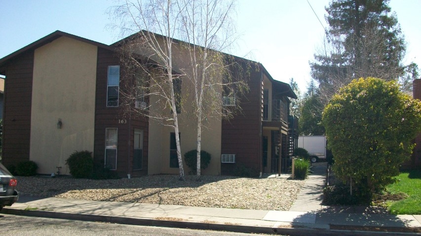 163 Virginia Hills Dr in Martinez, CA - Building Photo