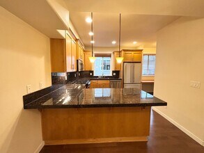 12284 SW 2nd St in Beaverton, OR - Building Photo - Building Photo