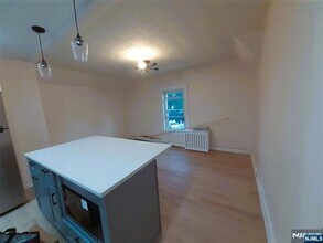 213 Elm Ave in Teaneck, NJ - Building Photo - Building Photo