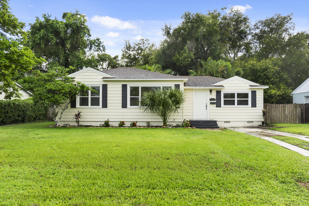 1608 Knollwood Circle in Orlando, FL - Building Photo