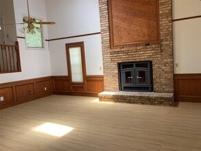 554 Harbor Dr in Onalaska, TX - Building Photo - Building Photo