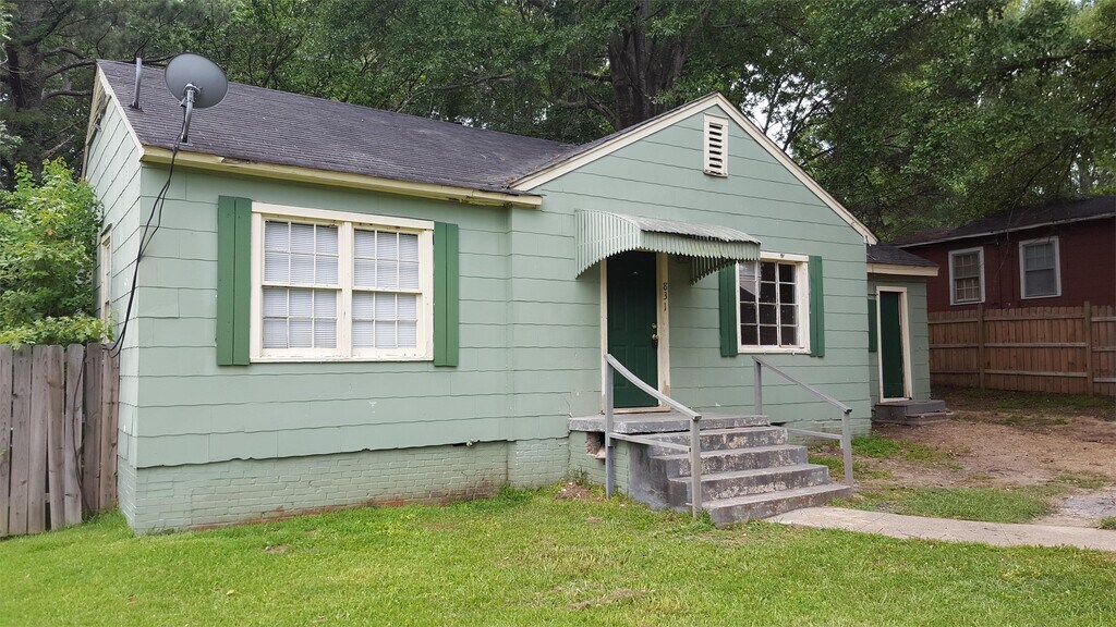831 Combs St Rentals in Jackson, MS