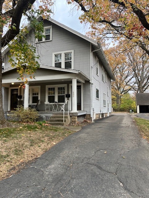 862 College Ave in Bexley, OH - Foto de edificio