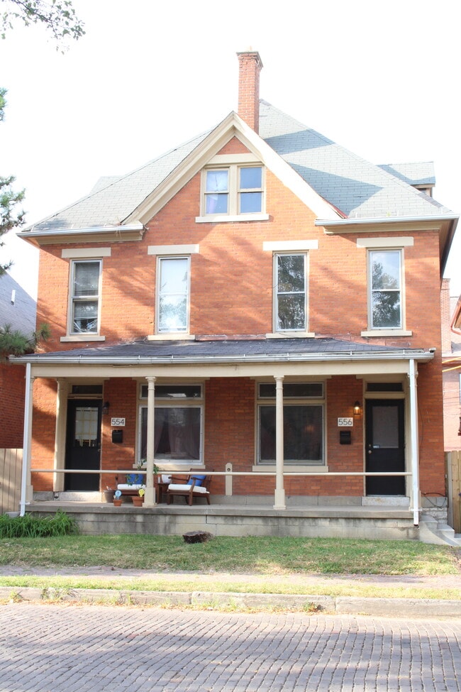 554 E Sycamore St in Columbus, OH - Building Photo - Building Photo