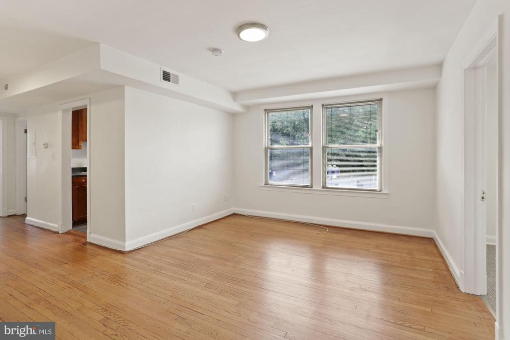 4402 1st Pl NE-Unit -23 in Washington, DC - Building Photo