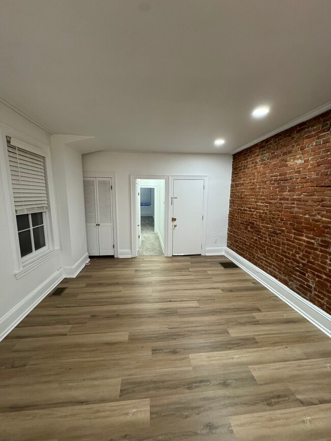 2207 Mount Vernon St, Unit 1st Floor in Philadelphia, PA - Building Photo - Building Photo