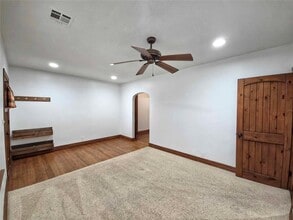 6806 NW 45th St in Bethany, OK - Building Photo - Building Photo