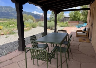 29 Las Animas Rd in Arroyo Seco, NM - Foto de edificio - Building Photo