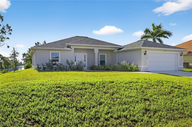 3107 NE 1st Ave in Cape Coral, FL - Building Photo - Building Photo