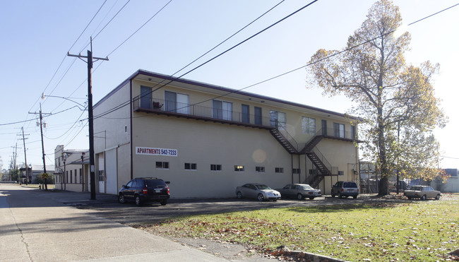 300 SW Railroad Ave in Hammond, LA - Building Photo - Building Photo