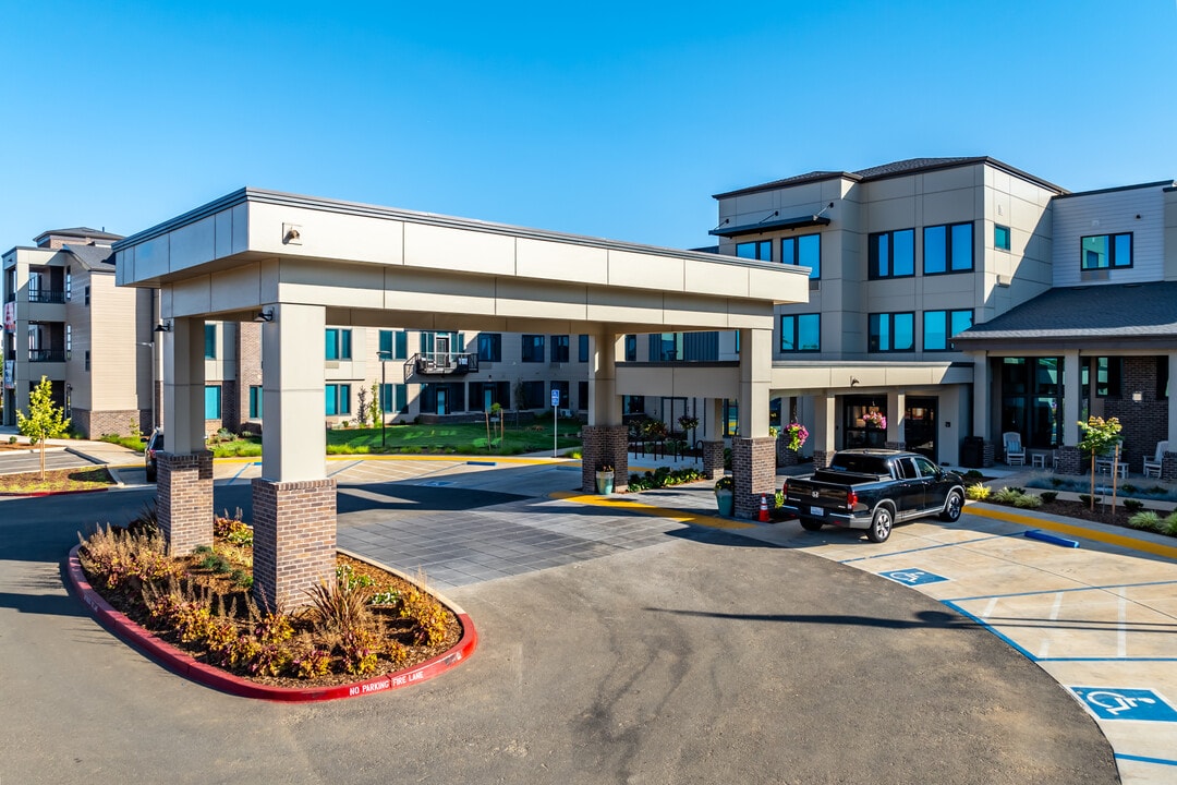 Bear Hollow Estates in Rancho Cordova, CA - Foto de edificio