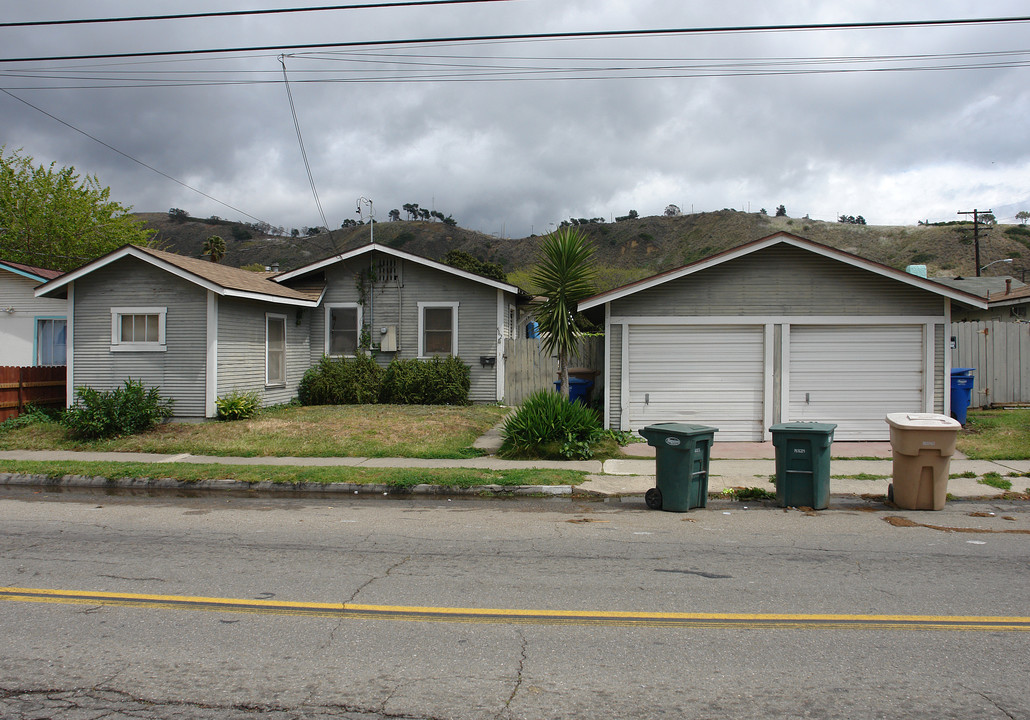 562 N Olive St in Ventura, CA - Foto de edificio