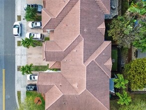 7876 NW 109th Path in Miami, FL - Building Photo - Building Photo
