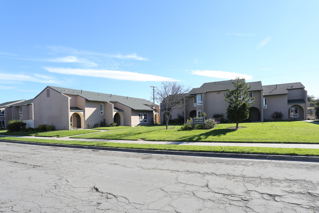 Concord Apartments in Oxnard, CA - Building Photo