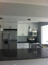 16558 NE 26th Ave in North Miami Beach, FL - Building Photo - Building Photo