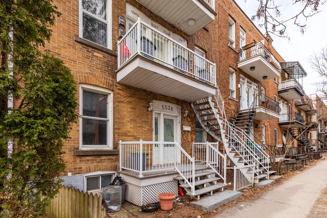 5538-5544 3E Av in Montréal, QC - Building Photo