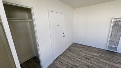 3011 Carmona Ave in Los Angeles, CA - Building Photo - Building Photo