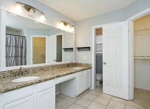 36 N Morningwood Ct in Spring, TX - Building Photo - Building Photo