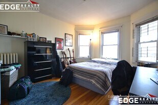 24 Claymoss Rd, Unit 3 in Boston, MA - Building Photo