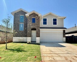 613 E 14th St in Wolfforth, TX - Building Photo