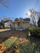 970 Eva Ave in Akron, OH - Building Photo