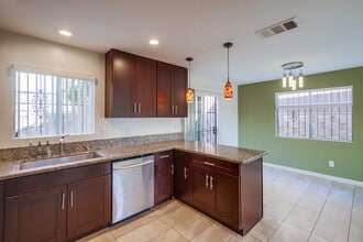 2724 K St in San Diego, CA - Building Photo - Building Photo