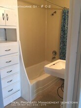 324 Hawthorne St-Unit -# C-2 in Hot Springs, AR - Foto de edificio - Building Photo