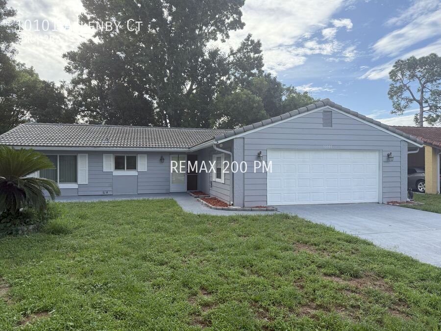 10101 Allenby Ct in Orlando, FL - Building Photo