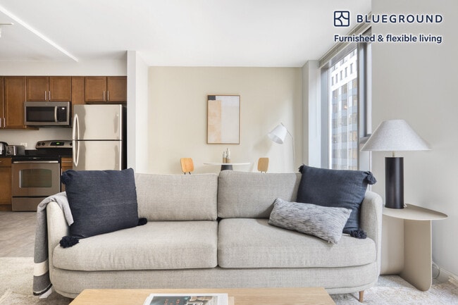 210 N Wells St, Unit SI FL15-ID634 in Chicago, IL - Foto de edificio - Building Photo