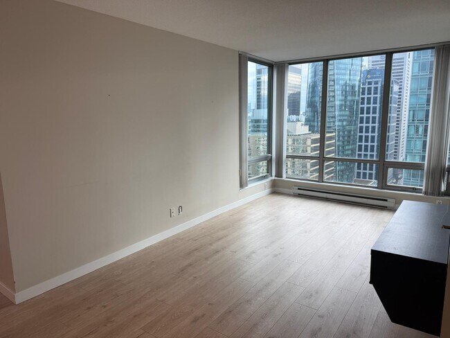 1288 W Georgia St in Vancouver, BC - Building Photo - Building Photo