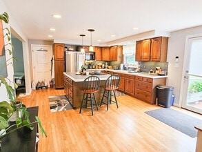 34 Hidden Meadows Ln, Unit A in Eliot, ME - Building Photo - Building Photo