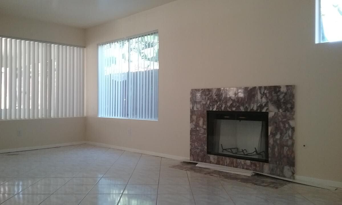 8021 Eppick Ct in Lemon Grove, CA - Building Photo