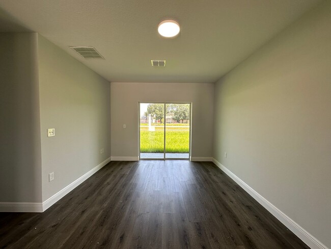 513 Albatross Dr in Poinciana, FL - Building Photo - Building Photo