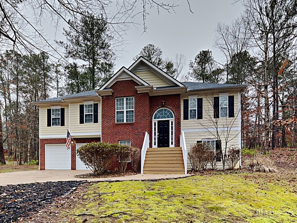 4185 Argonne Dr in Villa Rica, GA - Building Photo