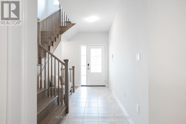217 Walker Rd in Pelham, ON - Building Photo - Building Photo