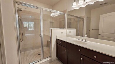 103 Canter Ct in Goshen, NY - Foto de edificio - Building Photo