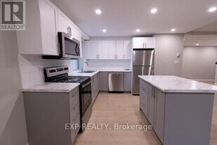 349 Queenston St in St Catharines, ON - Building Photo