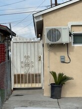 931 S Tajauta Ave in Compton, CA - Building Photo - Building Photo