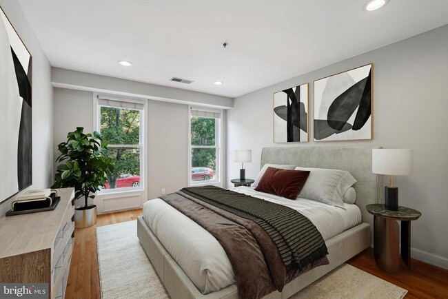 110 Cameron St in Alexandria, VA - Building Photo - Building Photo