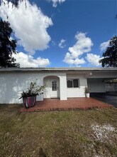 4021 SW 1st St in Plantation, FL - Building Photo - Building Photo