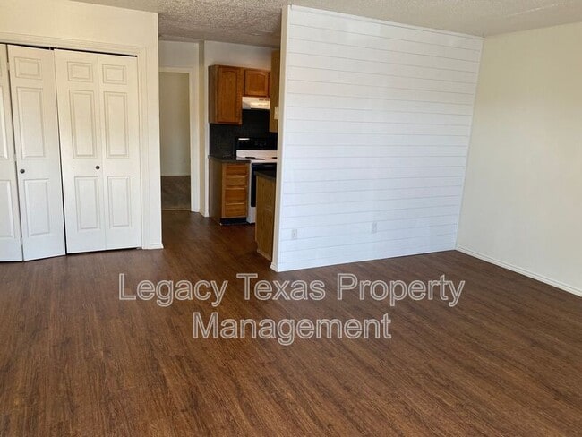 1412 Courtney Pl in Cleburne, TX - Building Photo - Building Photo