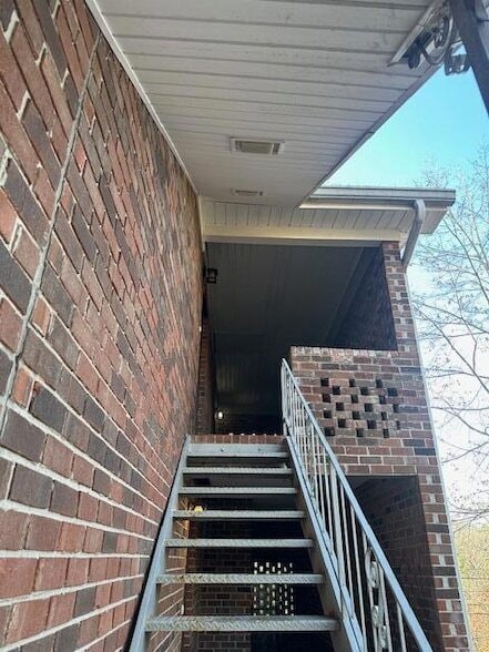 1882 Ohio Ave NW in Cleveland, TN - Foto de edificio - Building Photo