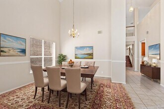 207 Verde Ridge in San Antonio, TX - Building Photo - Building Photo