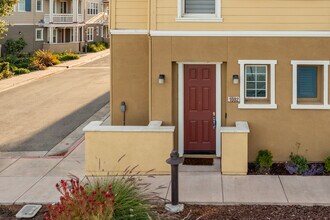 One Marina in Redwood City, CA - Building Photo - Building Photo