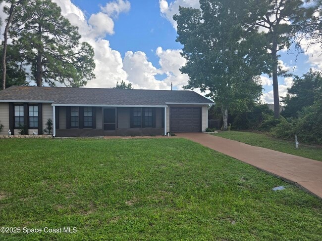 1666 Uniontown St SE in Palm Bay, FL - Building Photo - Building Photo