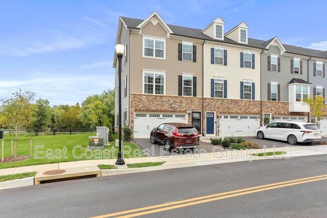 1716 Atlas Dr in Frederick, MD - Building Photo - Building Photo
