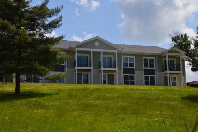 Trent Village Apartments in Lexington, KY - Building Photo