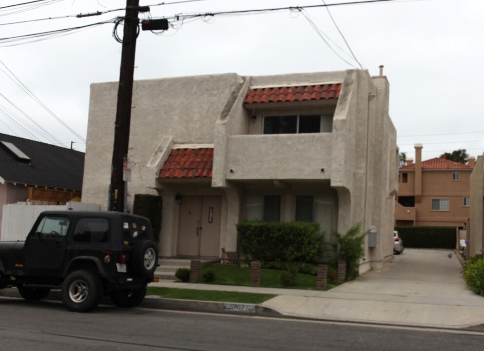 Alabama Apartments in Huntington Beach, CA - Foto de edificio