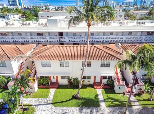 1195 Marseille Dr in Miami Beach, FL - Building Photo - Building Photo