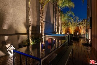 3601 Dixie Canyon Pl in Los Angeles, CA - Building Photo - Building Photo